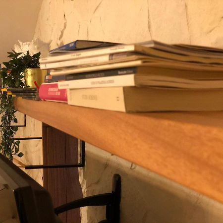 Il Galletto Viola, Luxury Room & Suite パラッツォーロ・アクレイデ エクステリア 写真