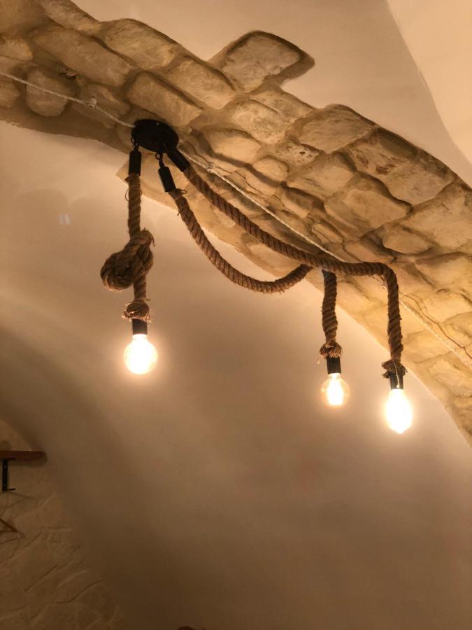 Il Galletto Viola, Luxury Room & Suite パラッツォーロ・アクレイデ エクステリア 写真